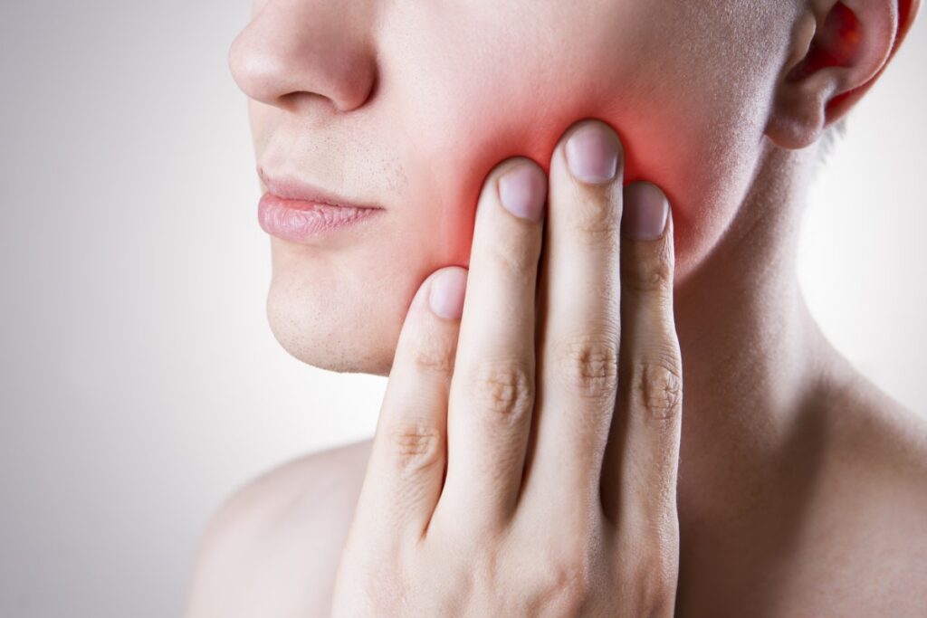 Can sinus tooth pain be severe