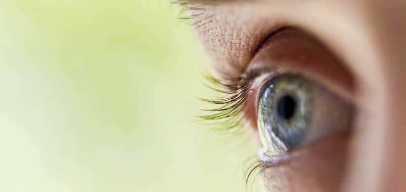 Can you wear foundation on your face after cataract surgery